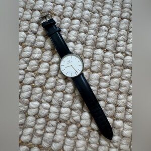 Daniel Wellington Classic Black Leather Watch